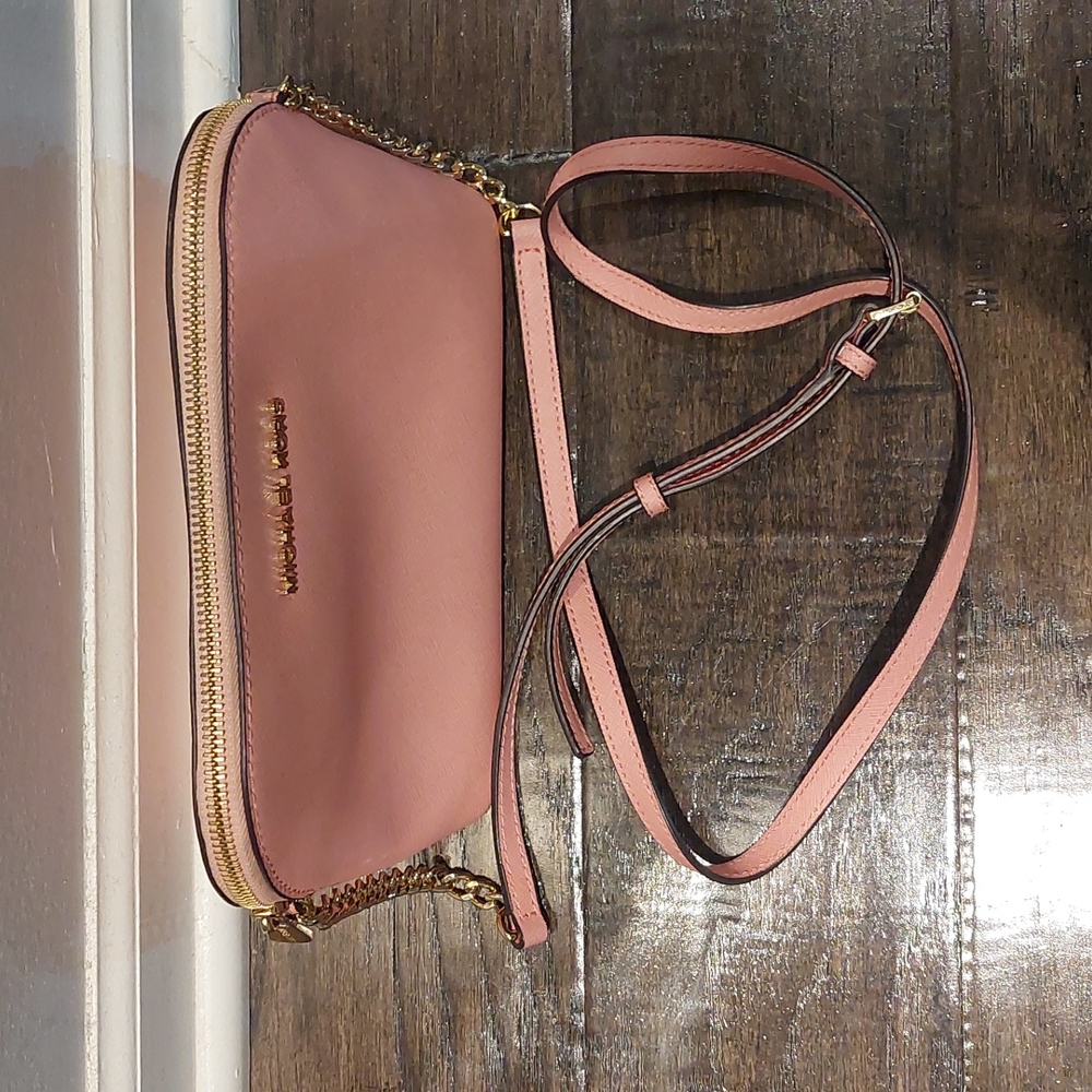 ❣️💫MARK DOWN💫❣️Michael Kors pink bag - Picture 3 of 12